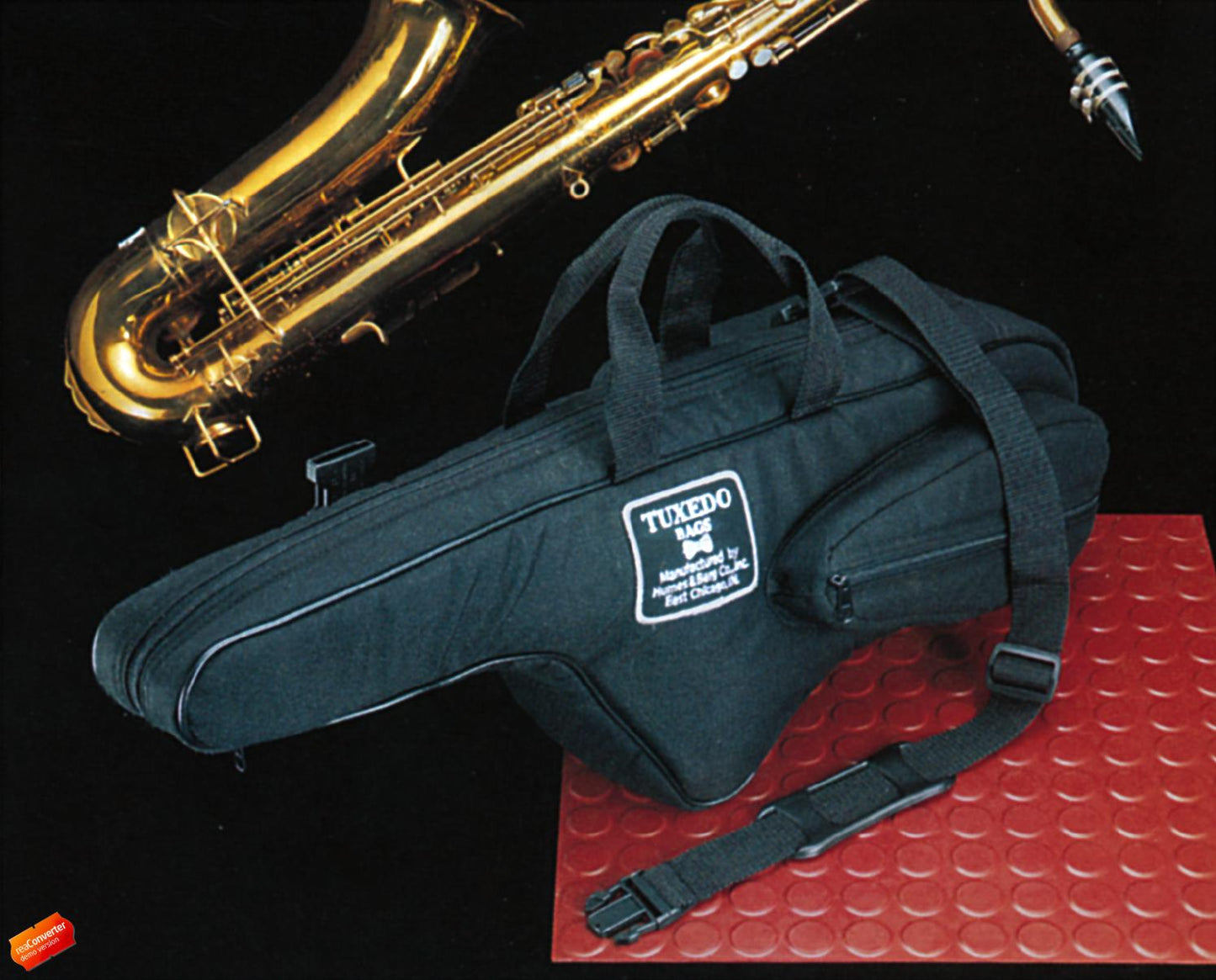 Baritone Saxophone Gig Bag - Humes and Berg Tuxedo